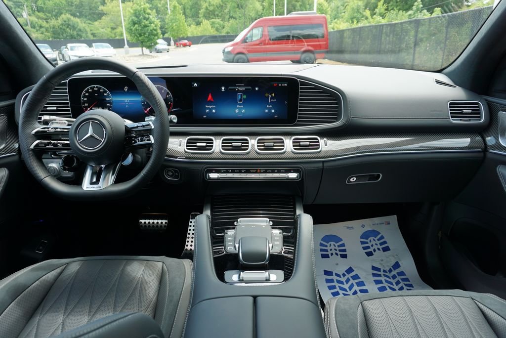 New 2026 MANUFAKTUR Moonlight White Metallic Mercedes-Benz GLS 63 AMG® image 41