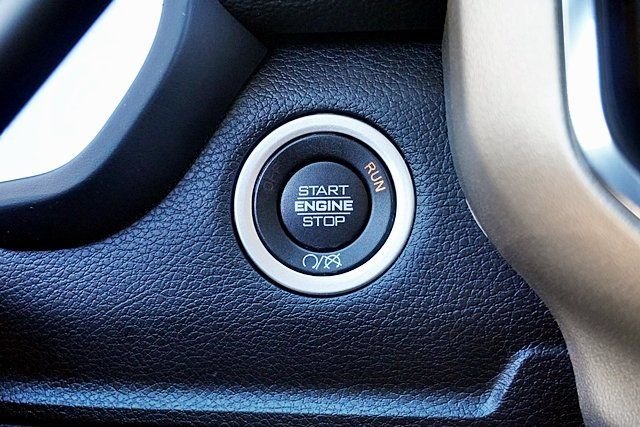 Used 2024 Silver Ram Laramie image 33