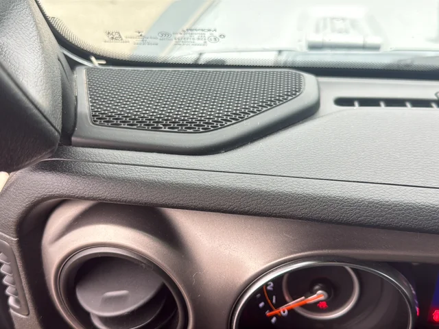 Used 2020 Silver Jeep Sport S image 32