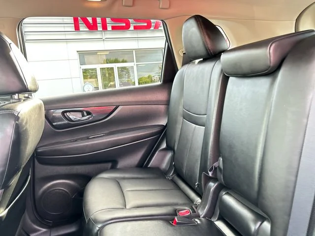 Used 2018 Magnetic Black Nissan SL image 16