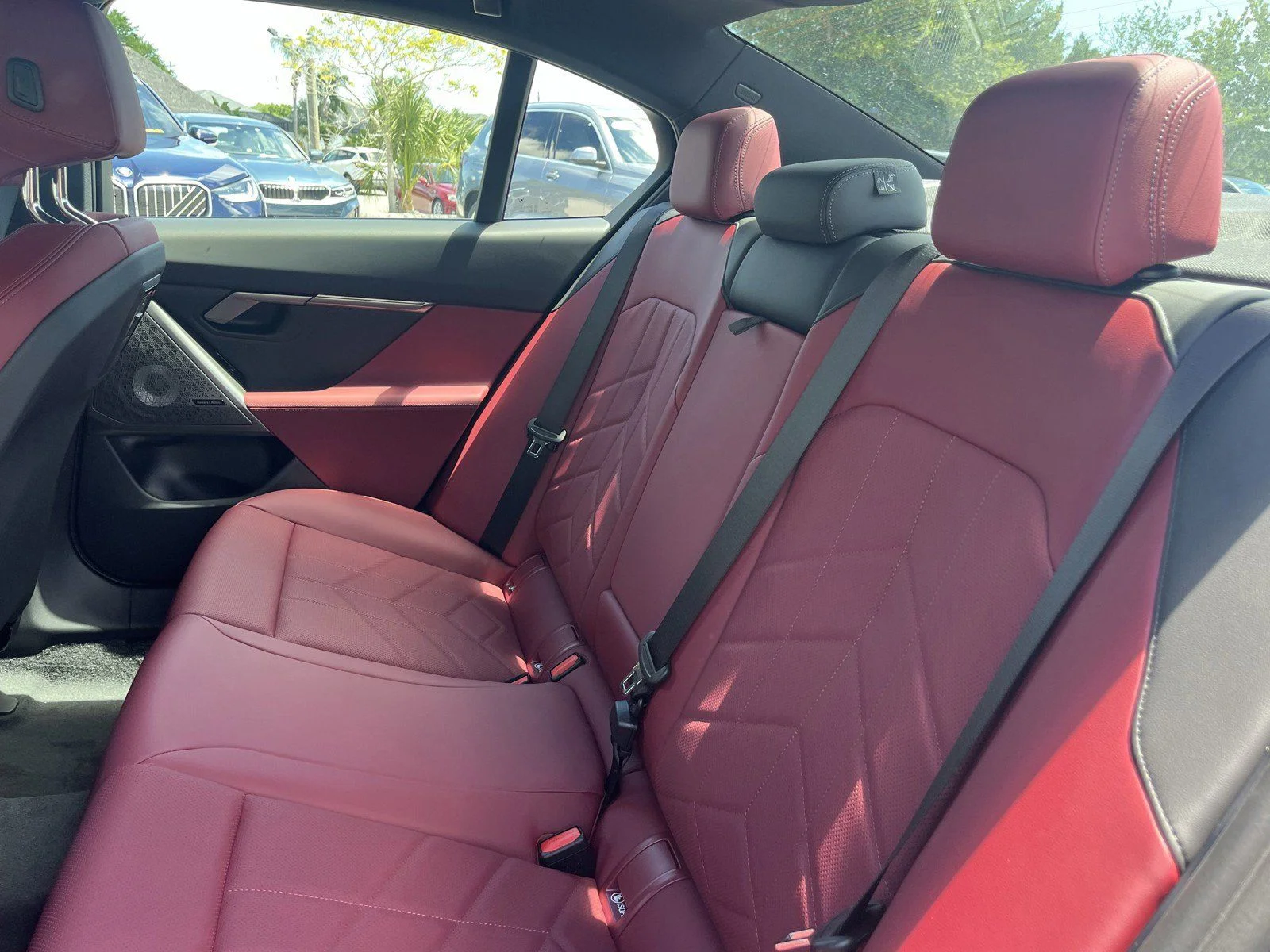 New 2027 Black Sapphire Metallic BMW 530i image 19