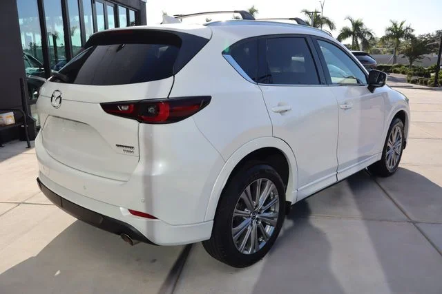 Used 2023 White Metallic Mazda 2.5 Turbo Signature image 3