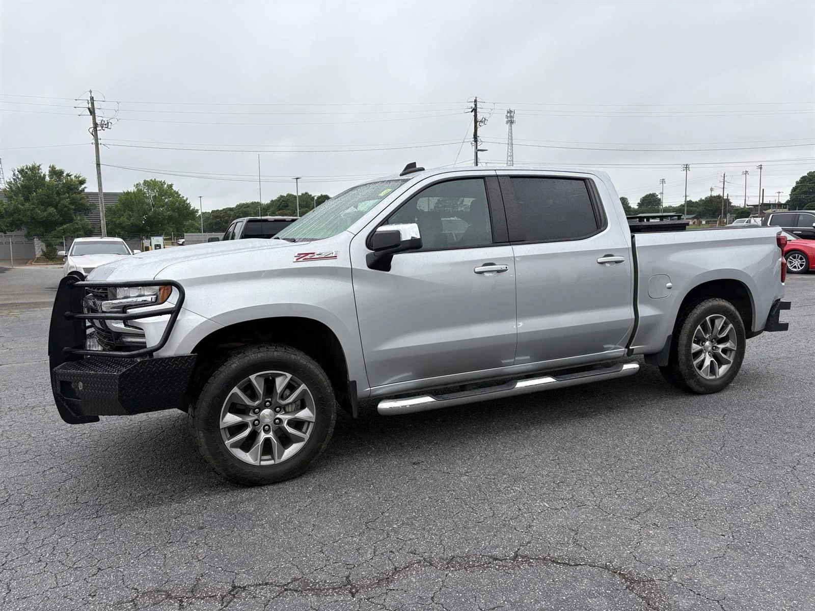 Used 2020 SILVER ICE METALLIC Chevrolet LT image 2