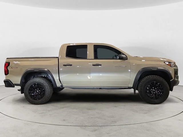 Used 2024  Chevrolet Trail Boss image 4