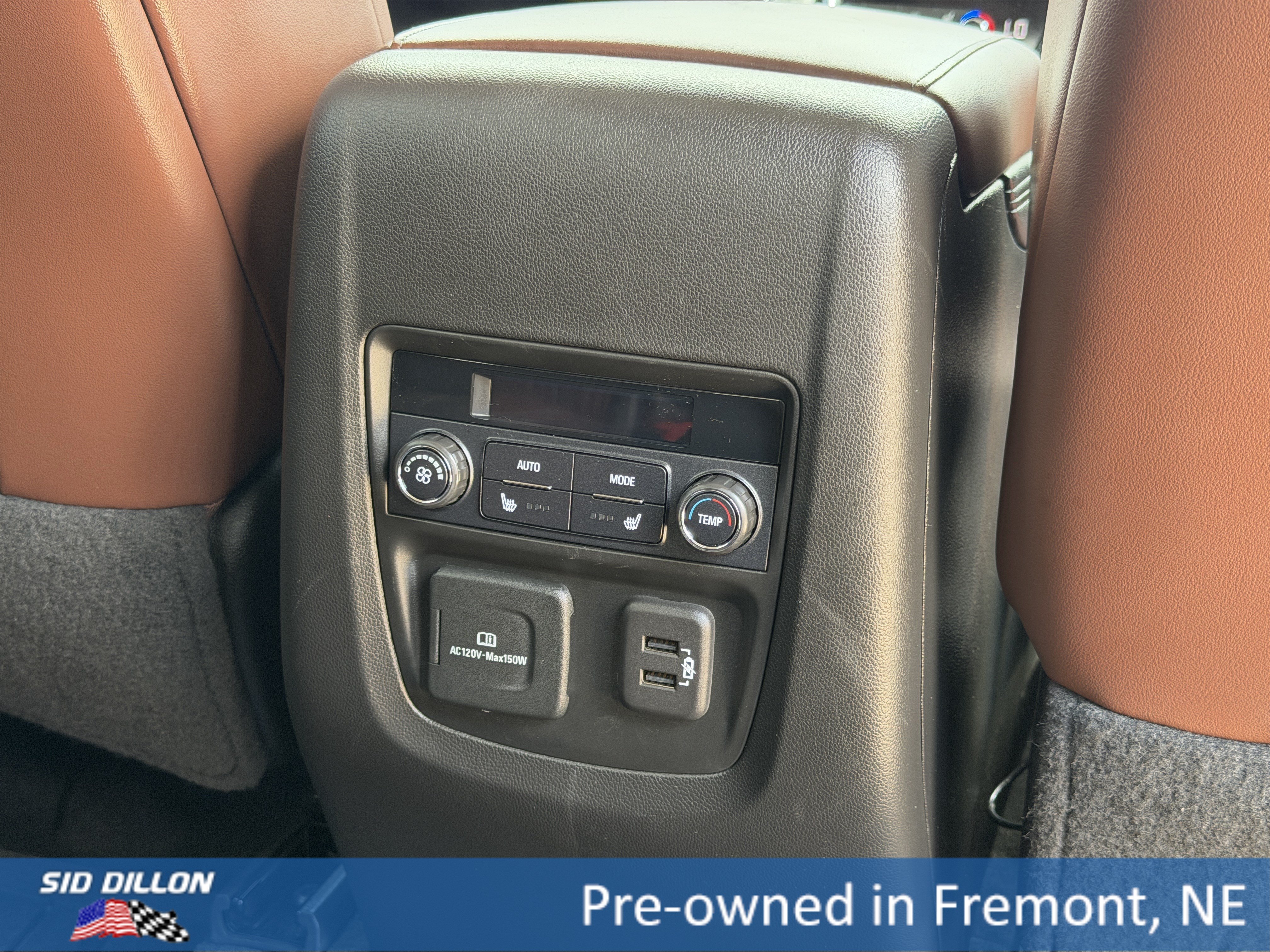 Used 2021 White Frost Tricoat Buick Avenir image 19