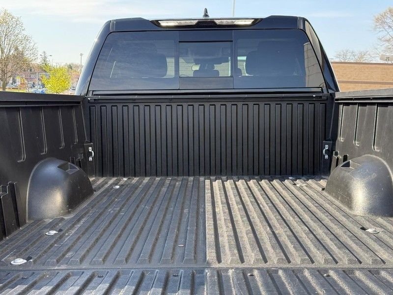 Used 2023 Midnight Black Metallic Toyota SR image 9