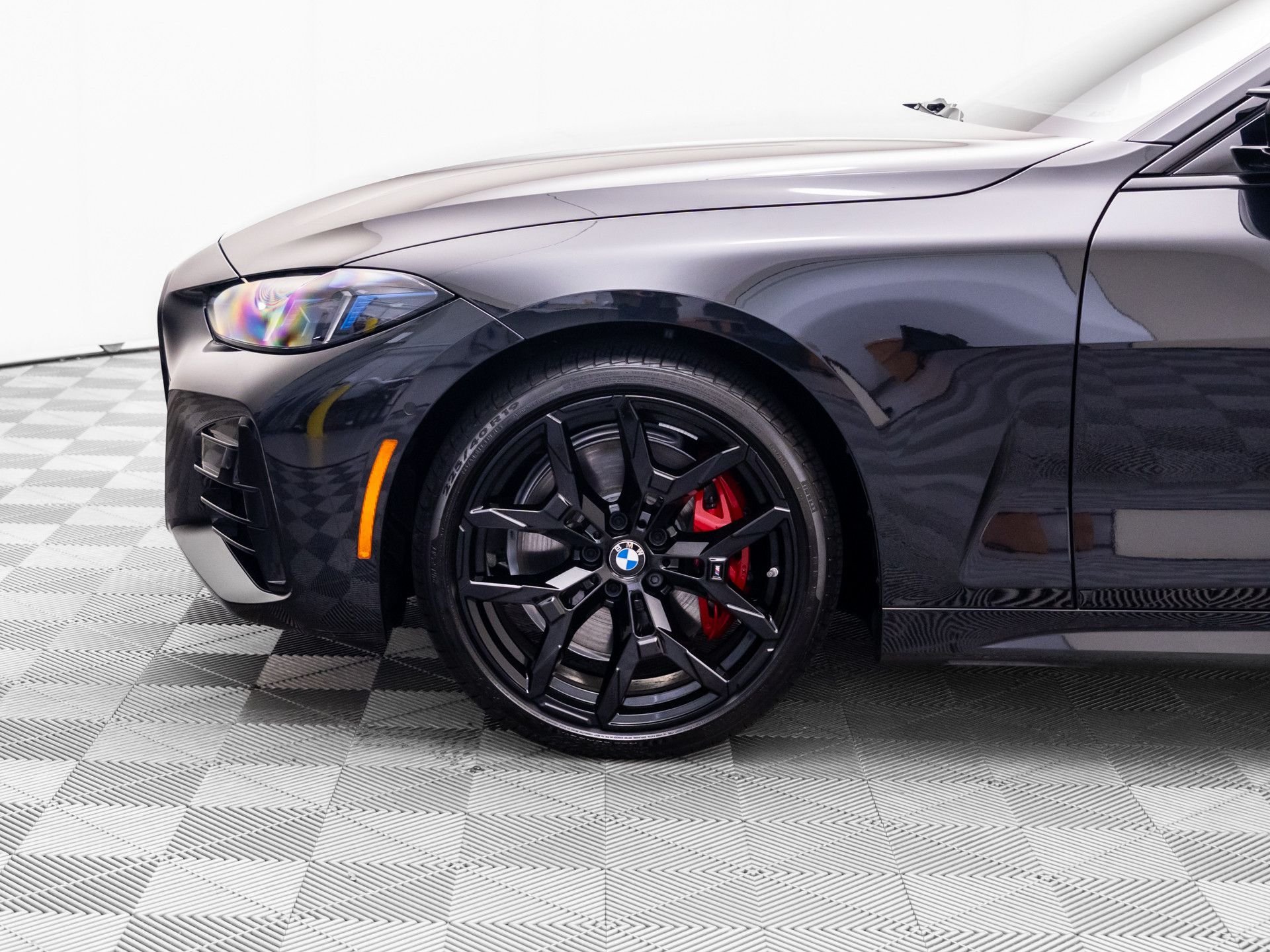 2026 BMW 4 Series M440i - Photo 34