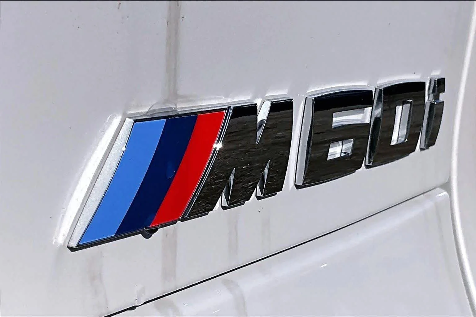 New 2026 Mineral White Metallic BMW M60i image 6