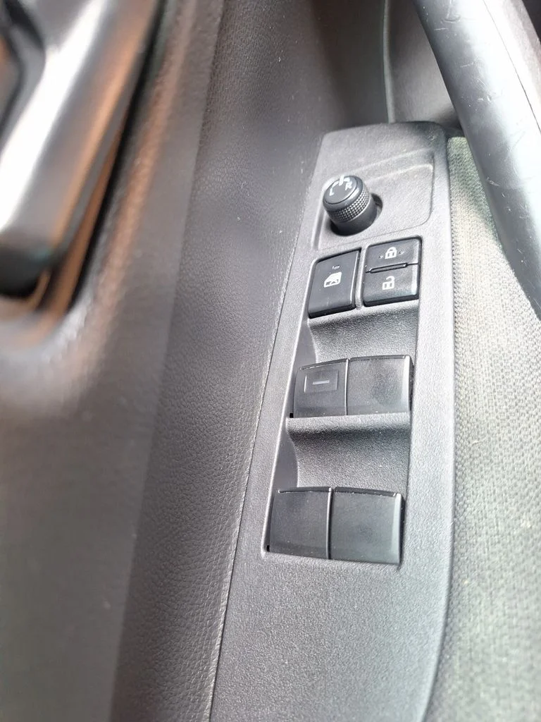 Used 2024 White Toyota LE image 19
