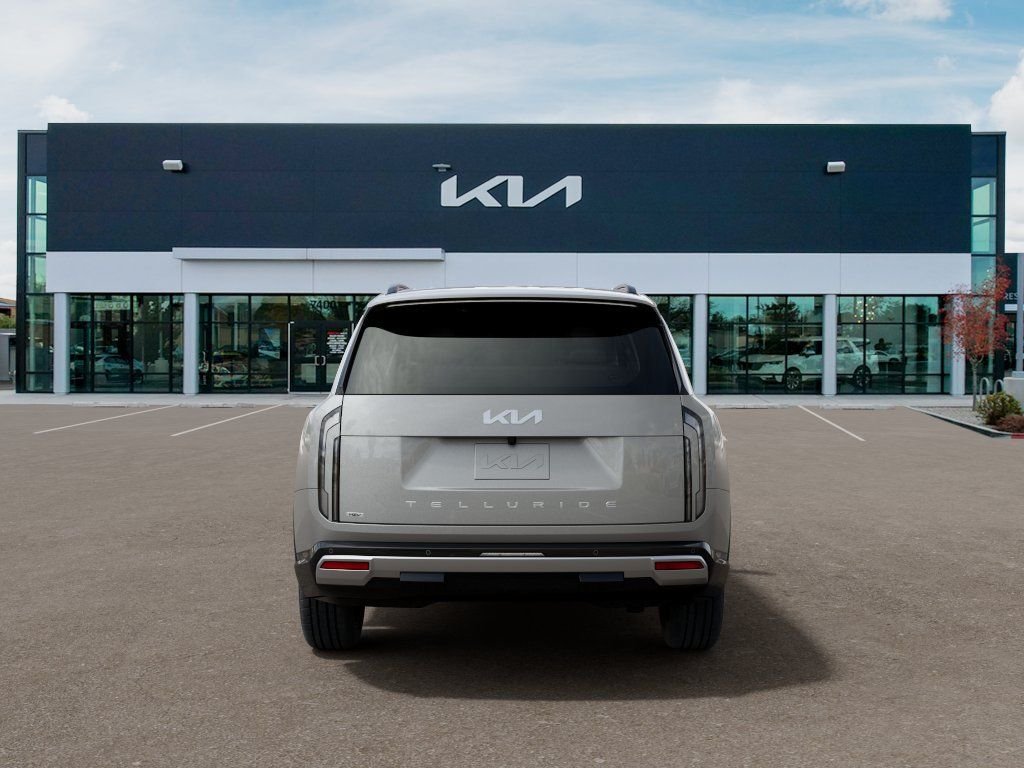 New 2027 Silver Kia SX image 5