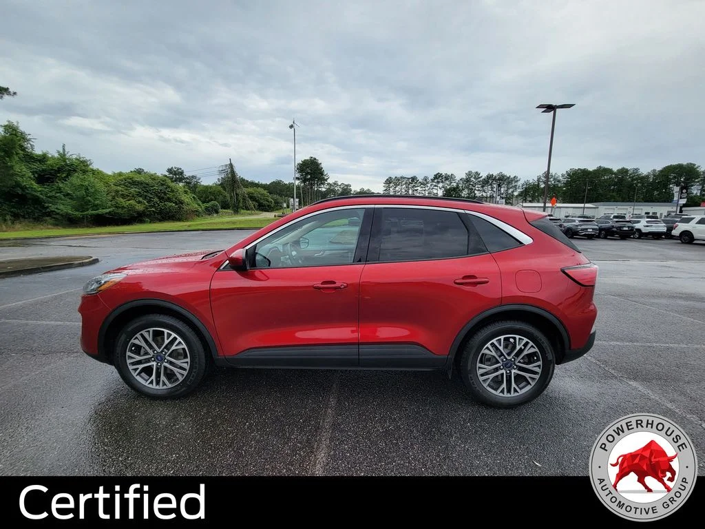 Used 2020 Red Ford SEL image 3