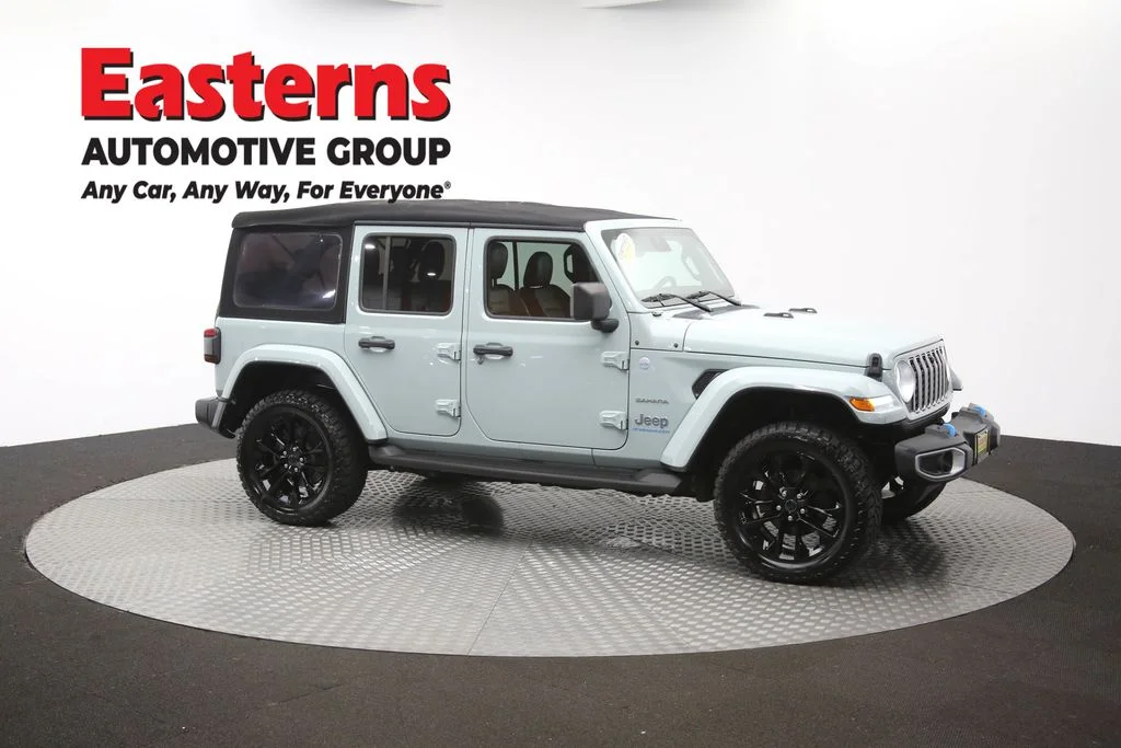 Used 2024 Gray Jeep Sahara 4xe image 47