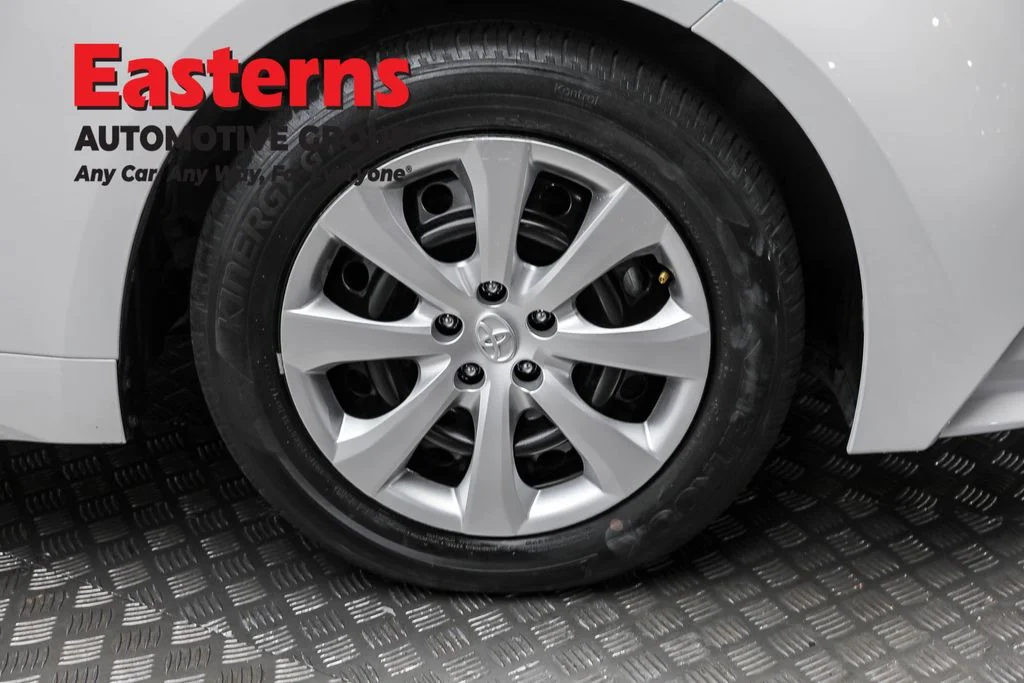 Used 2024 White Toyota LE image 29