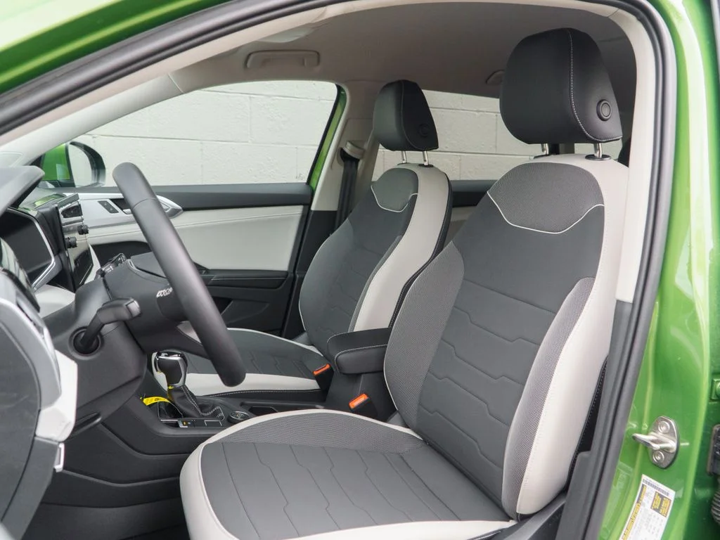 New 2026 Green Volkswagen 1.5T SE image 8