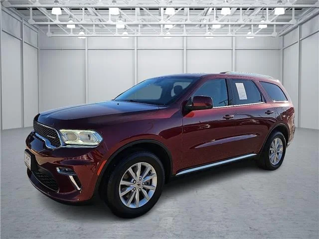 Used 2021 In-Violet Clearcoat Dodge SXT Plus 4x2 image 1