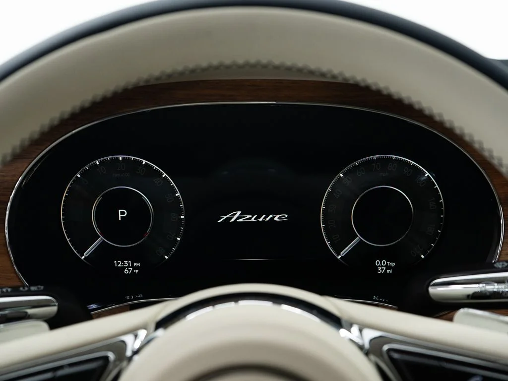 New 2026 Glacier White Bentley Azure image 25