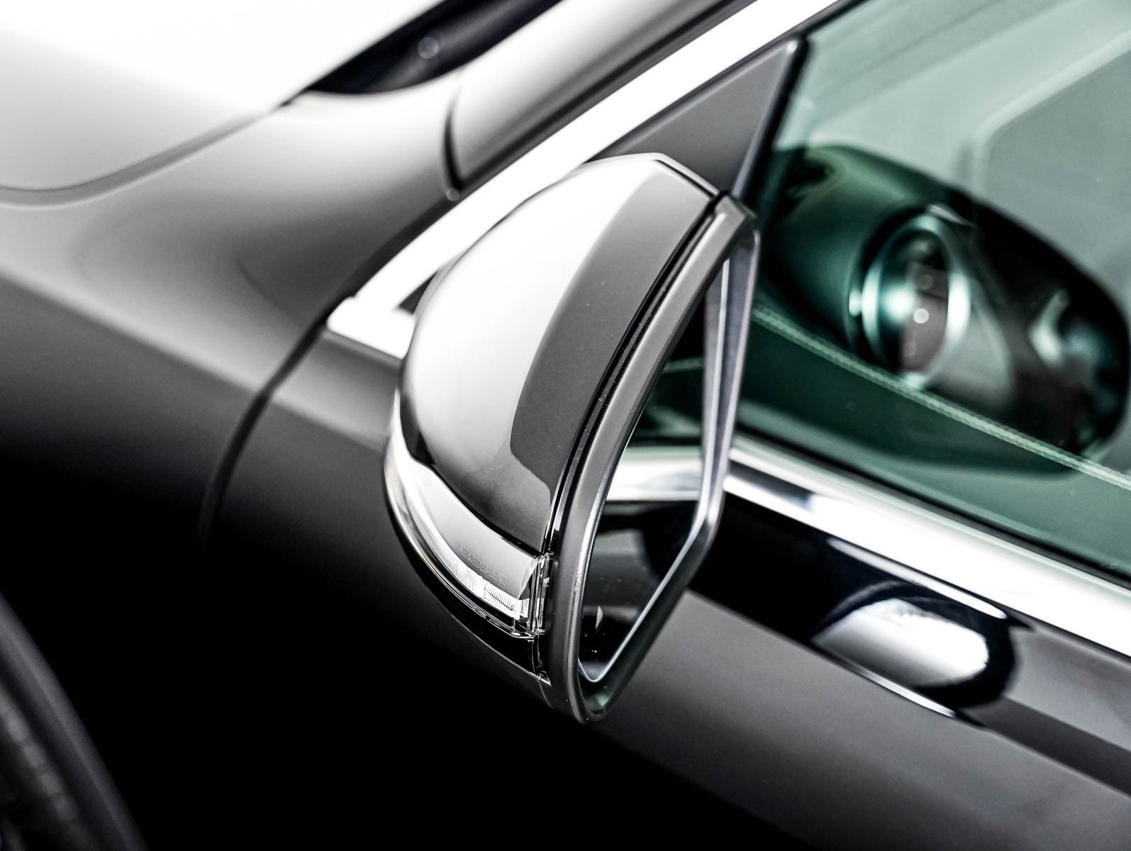 New 2026 Cosmos Black Metallic Mercedes-Benz GLB 250 image 24