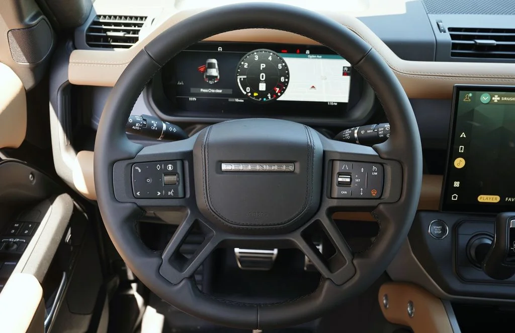 New 2026 Santorini Black Land Rover X image 17