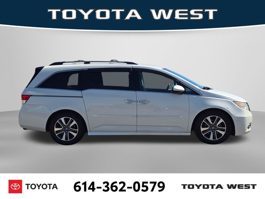 Used 2015  Honda Touring image 4