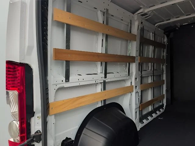 Used 2025 White Ram Base image 34