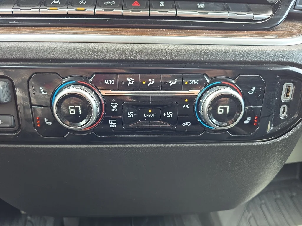 Used 2024 Dynamic Blue Metallic GMC Elevation image 15