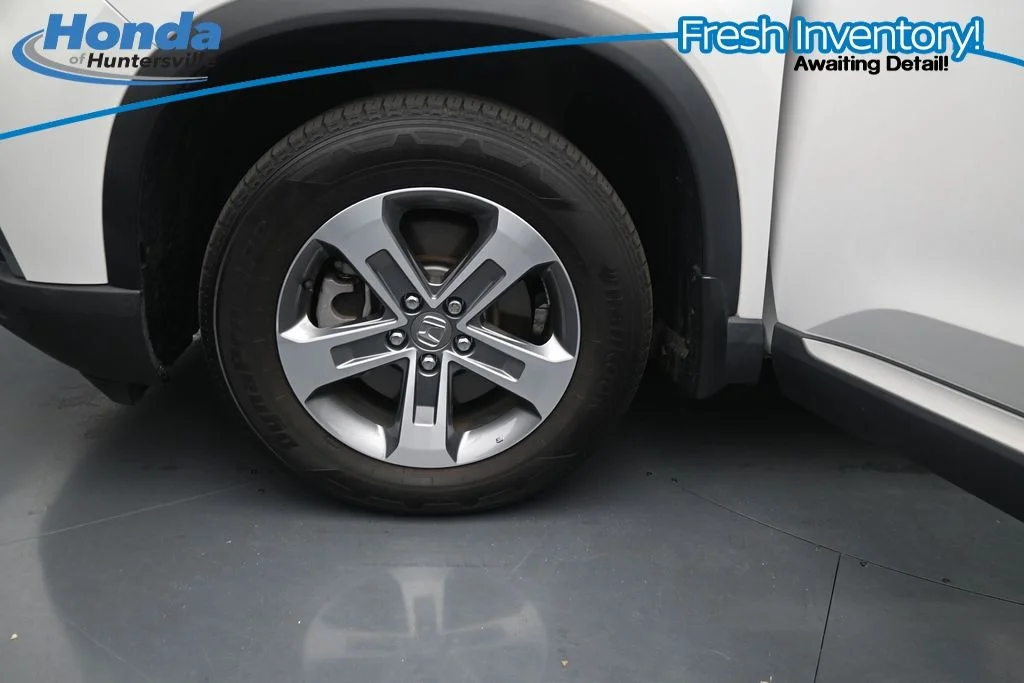 Used 2025 Platinum White Pearl Honda EX-L image 12