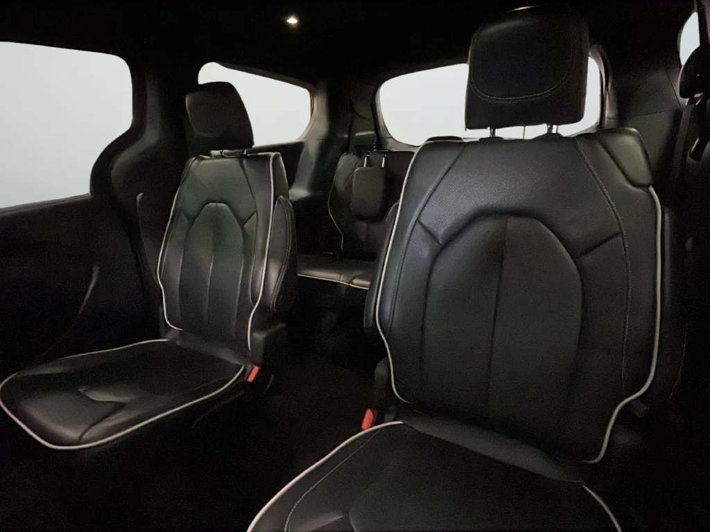Used 2026 Black Chrysler Limited image 41