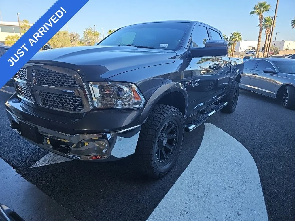 2018 RAM 1500 Laramie 4x4 Crew Cab 5'7's photo