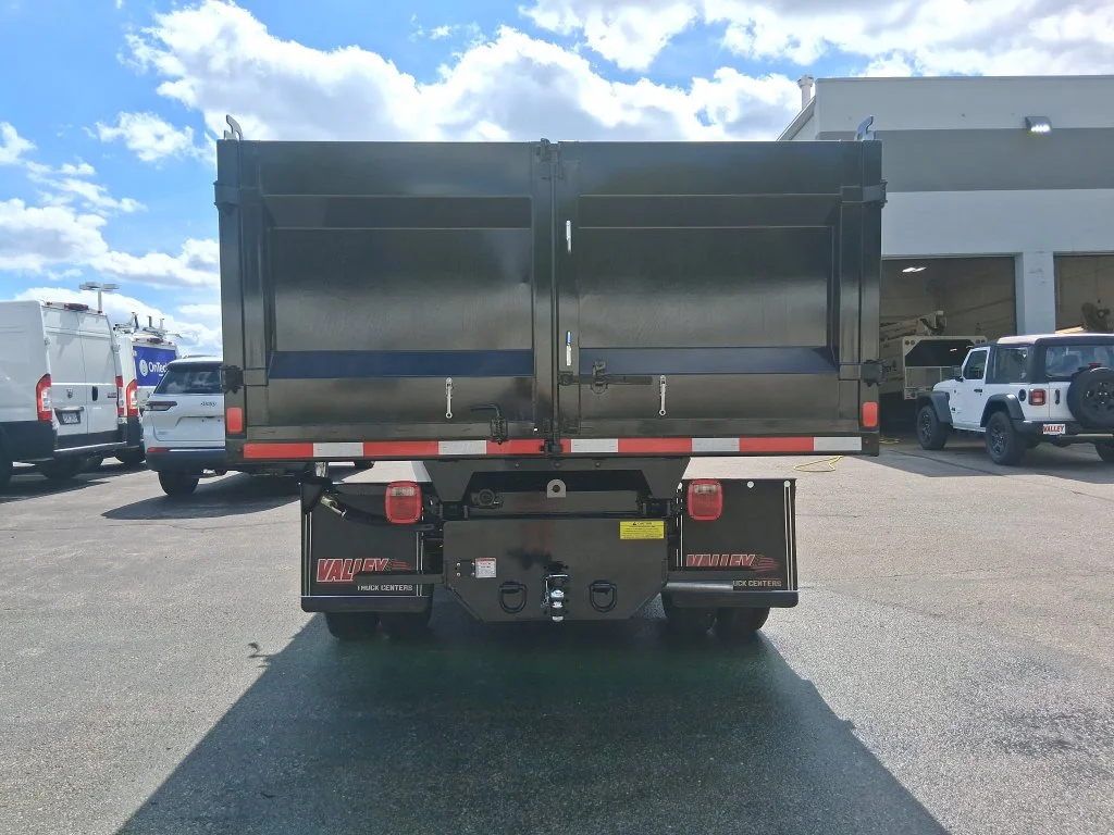 New 2026 Bright White Clear-Coat Exterior Paint RAM Tradesman image 6