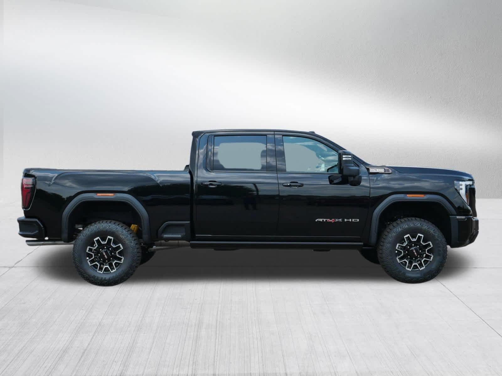 2026 GMC Sierra 2500HD AT4X - Photo 6