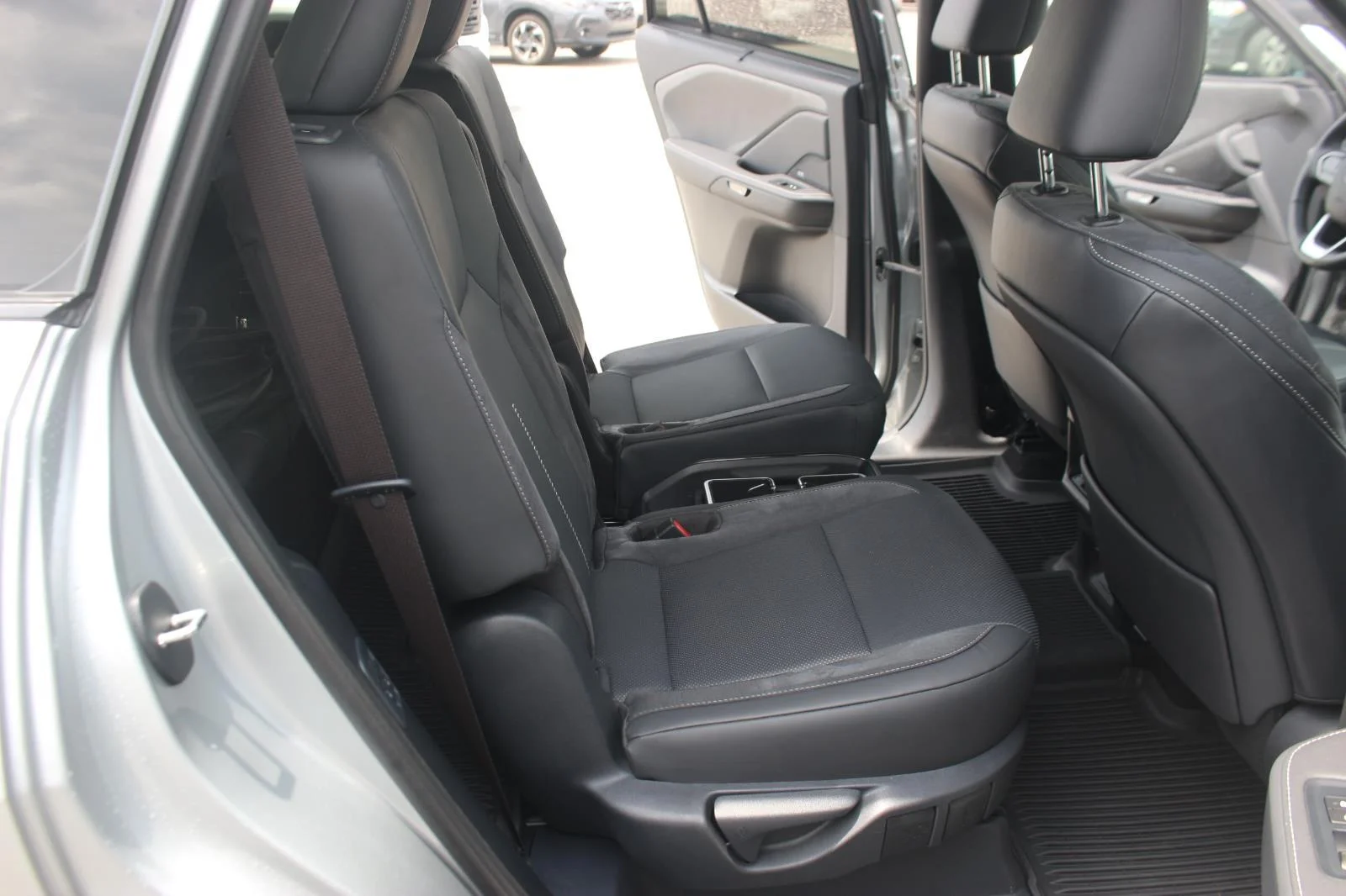 Used 2026 Silver Lexus TX 550h+ Luxury image 15