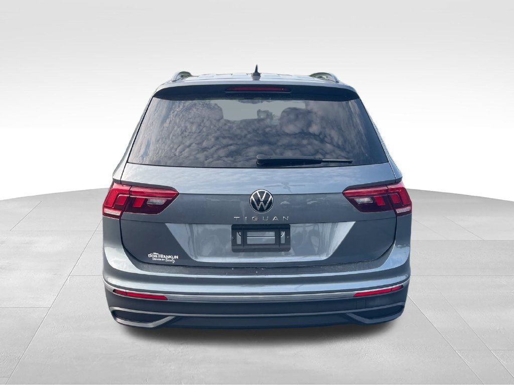Used 2023 Silver Volkswagen 2.0T S image 4
