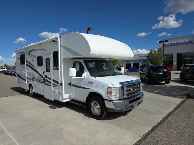 Used 2013 White Ford Base image 3
