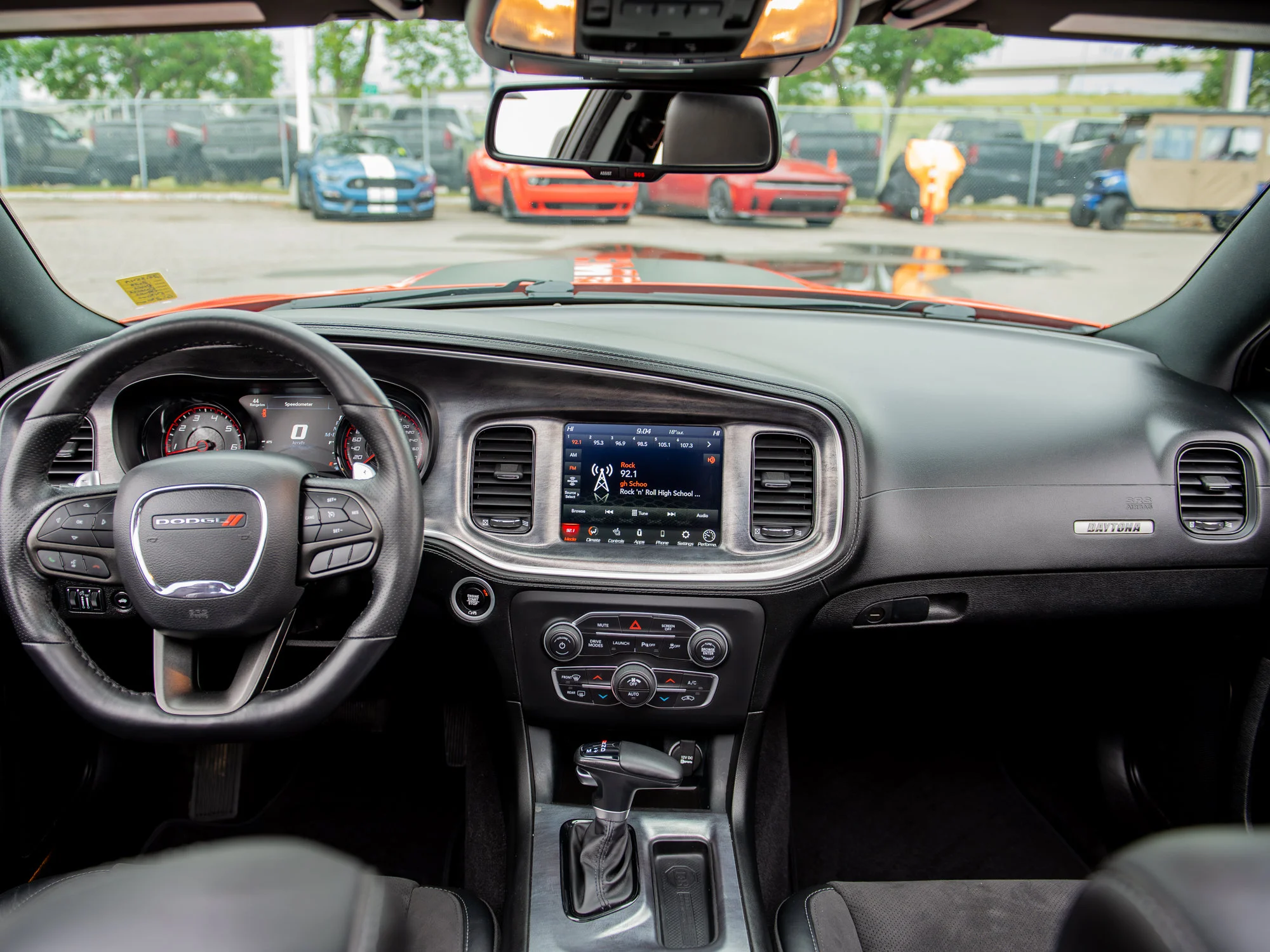 Used 2023 go mango Dodge Scat Pack 392* | 6.4L HEMI V8 | 485 HP | Brembo Brakes | Sunroof | image 4