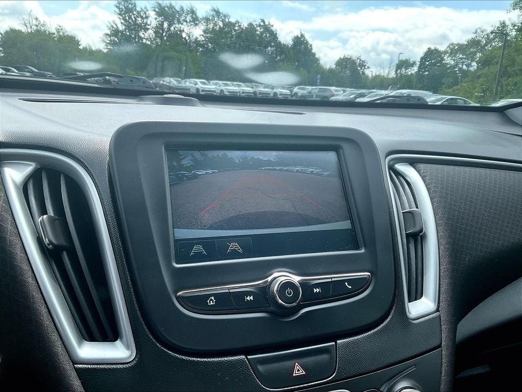 Used 2017 White Chevrolet LS image 19