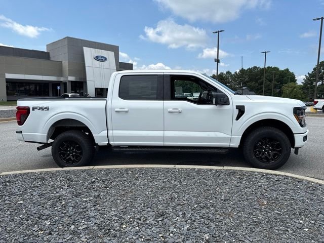 New 2026 Oxford White Ford XLT image 11