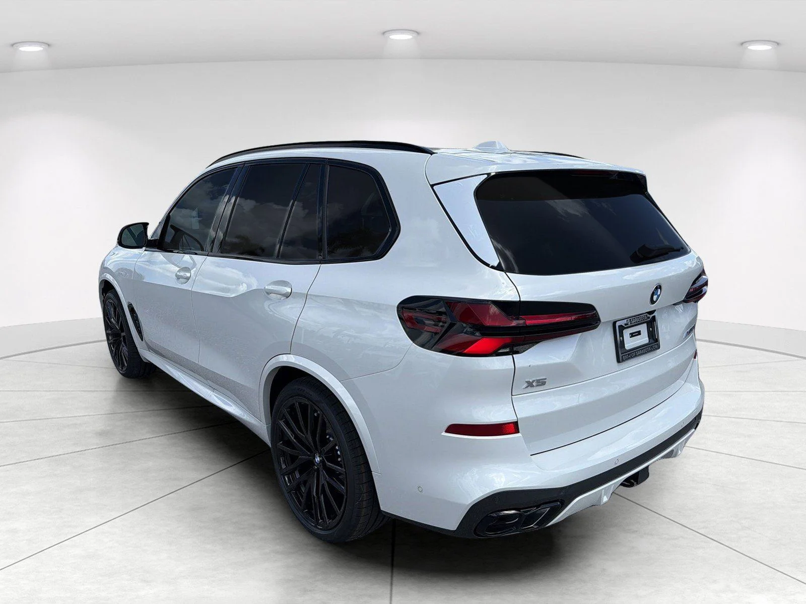 New 2026 Mineral White Metallic BMW M60i image 6