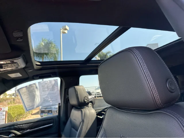 2023 GMC Yukon Denali - Photo 21