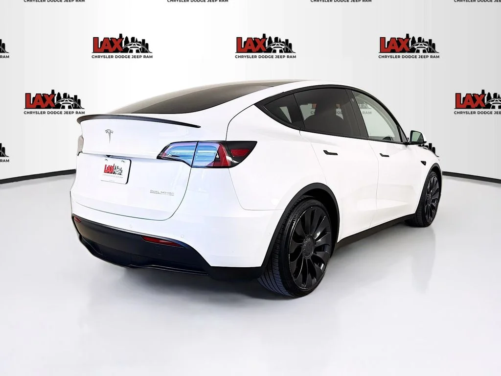 Used 2022 White Tesla Performance image 7