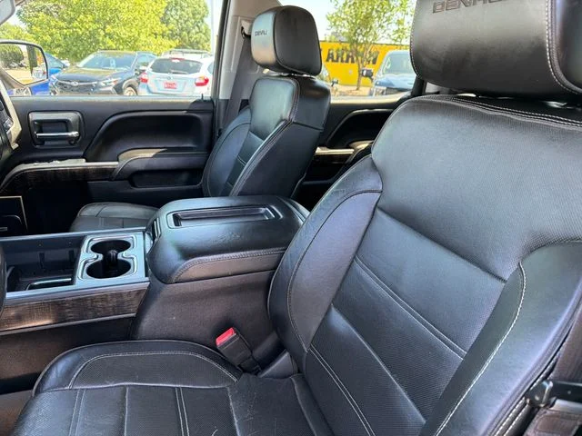 Used 2015 Silver GMC Denali image 18