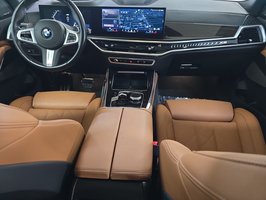 Used 2024 Black Sapphire Metallic BMW sDrive40i image 12