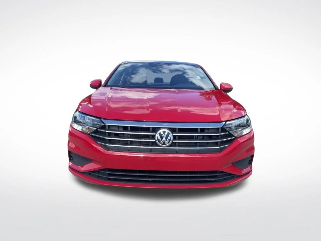 Used 2021 Tornado Red Volkswagen  image 3