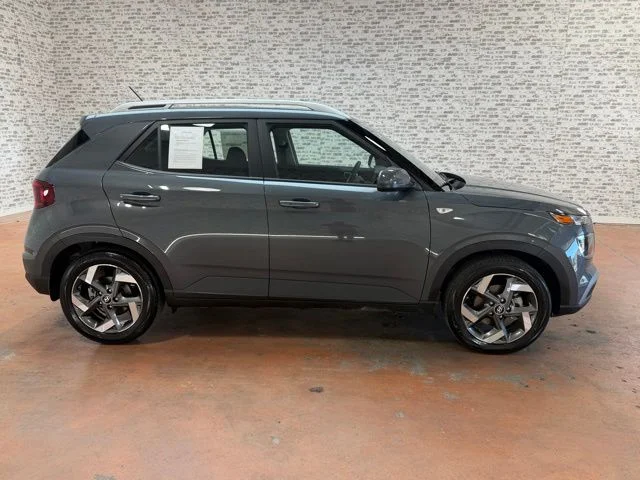 Used 2026 Ecotronic Gray Hyundai SEL image 6
