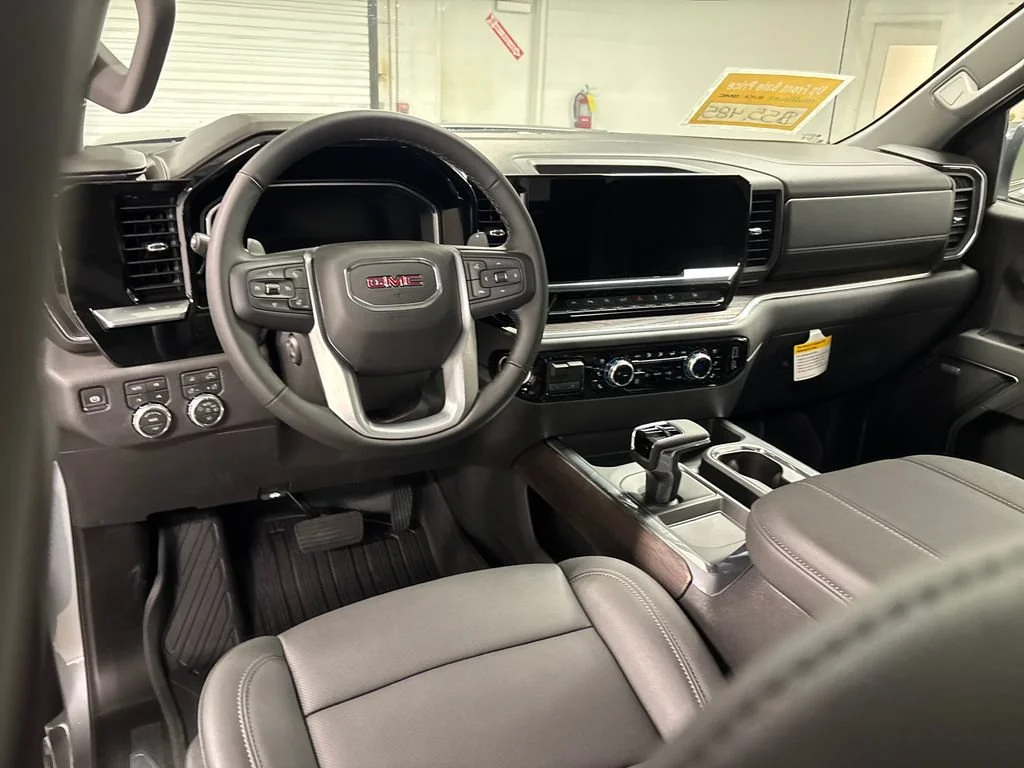 2026 GMC Sierra 1500 SLT - Photo 27