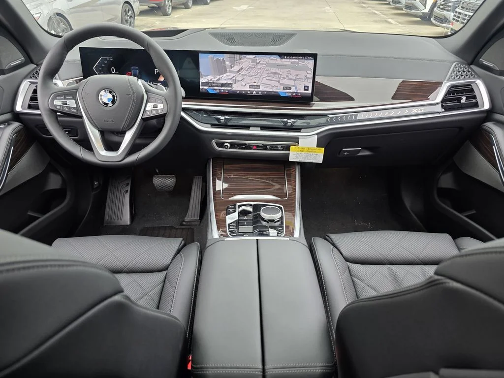 Used 2026 Black BMW sDrive40i image 7