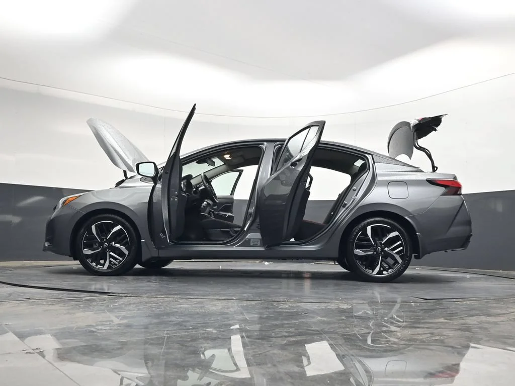 Used 2024 Gun Metallic Nissan 1.6 SR image 42