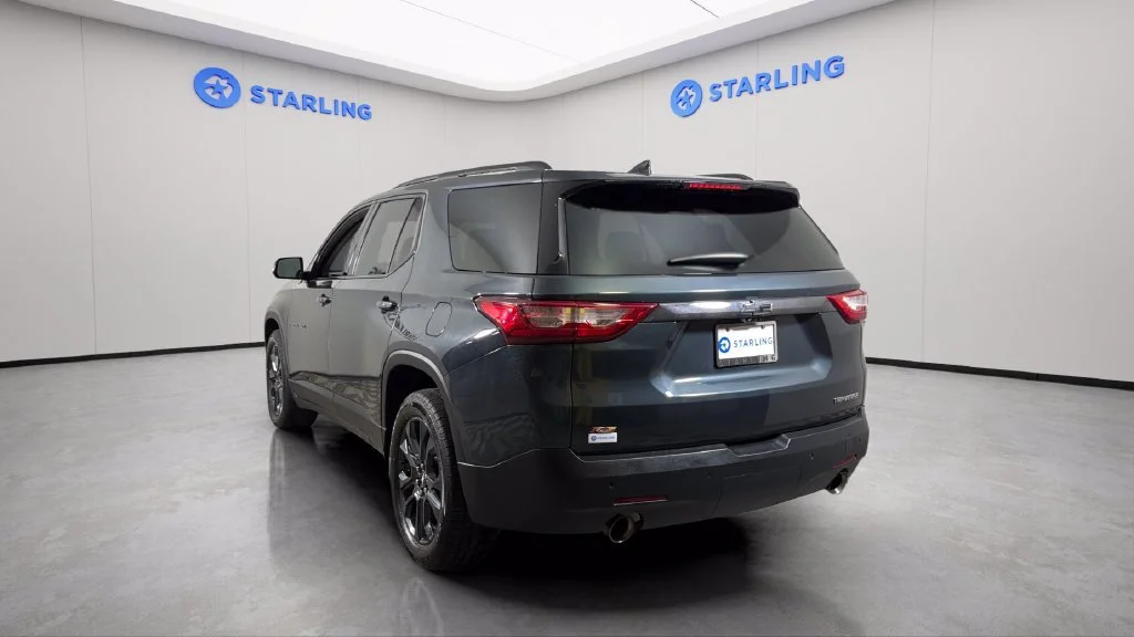 Used 2020 GRAPHITE METALLIC Chevrolet RS image 6