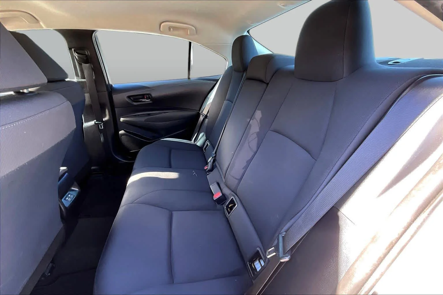 Used 2023 Ice Cap Toyota LE image 19