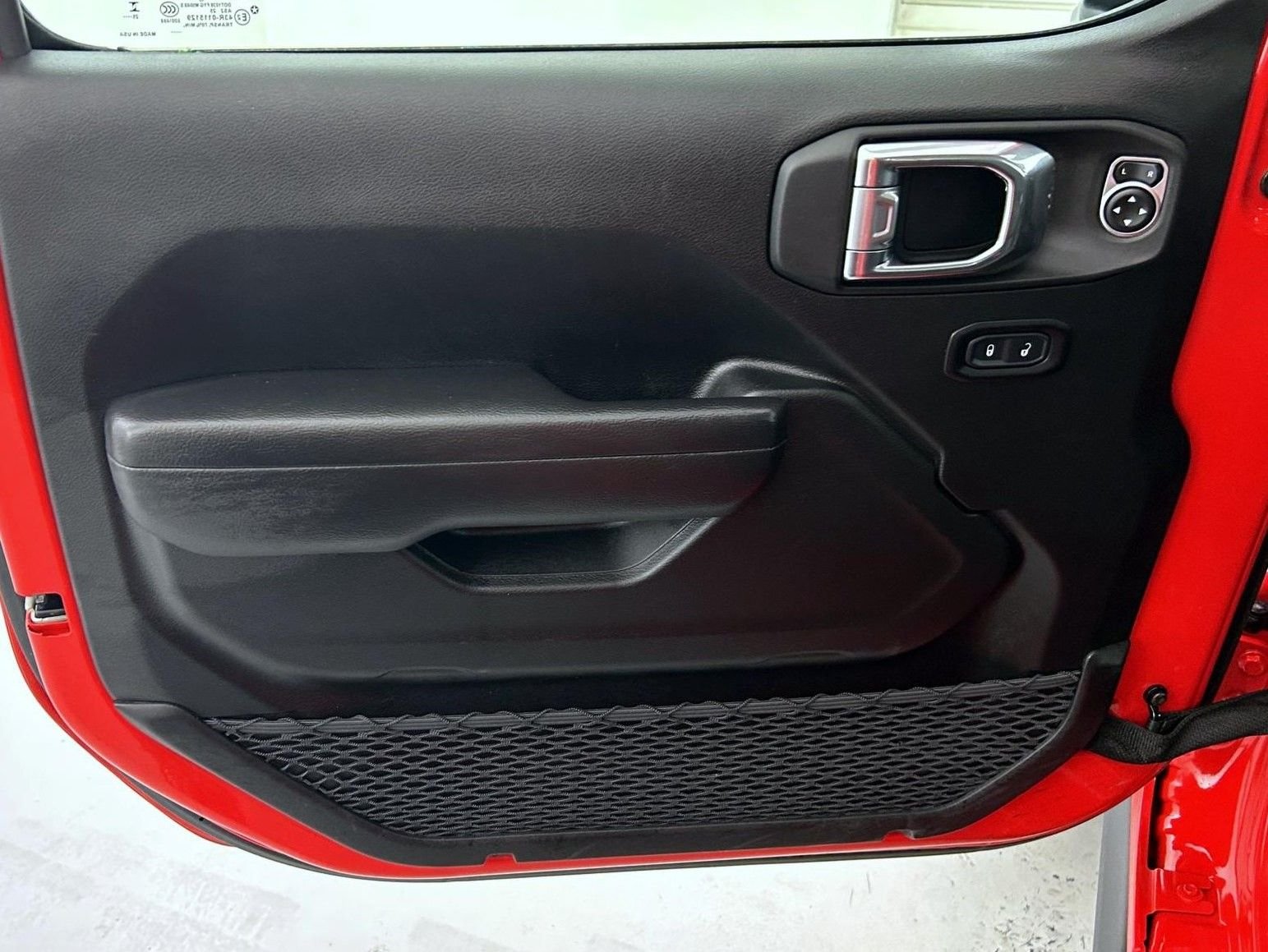 Certified Used 2025 Red Jeep Rubicon image 9