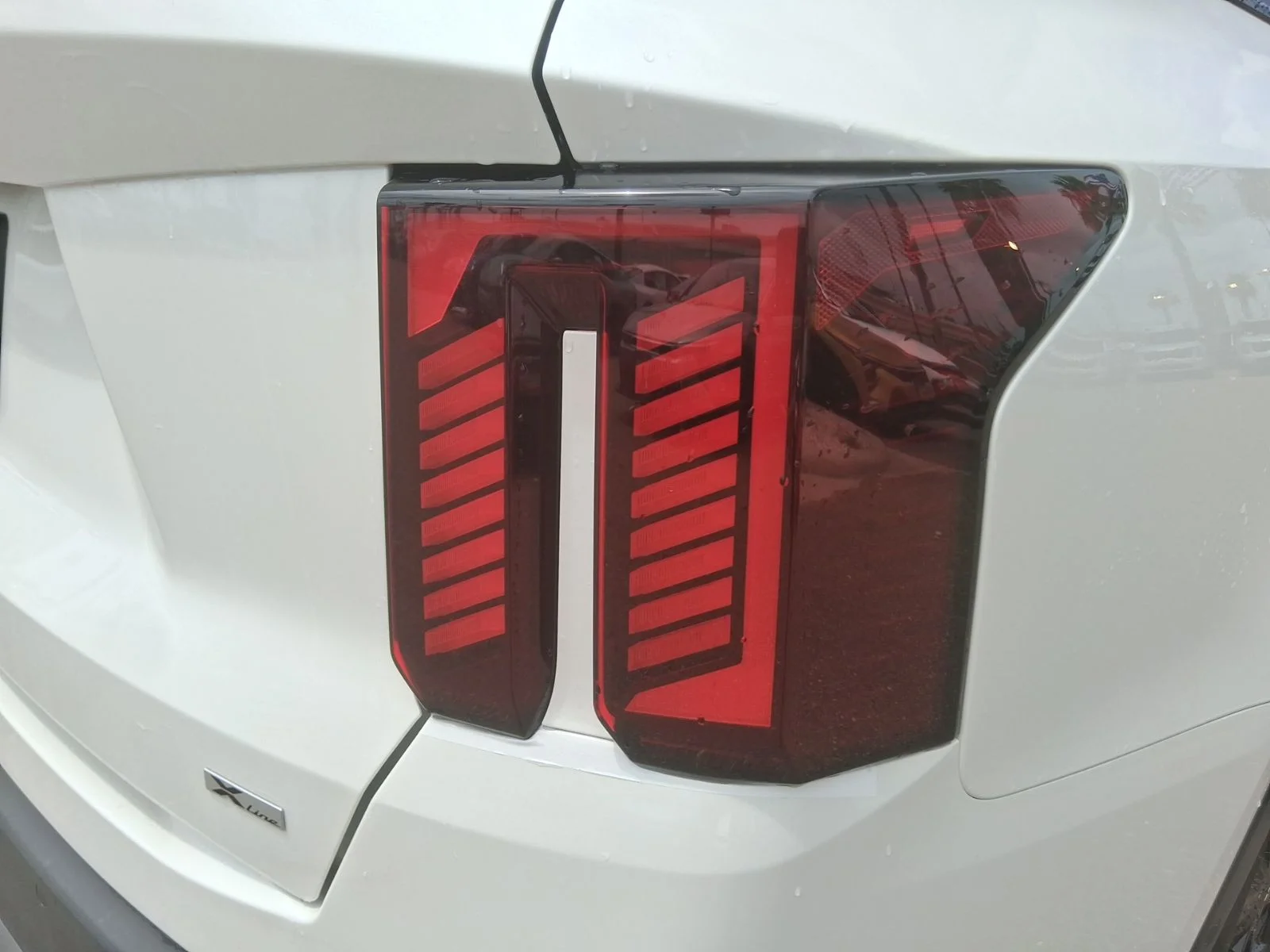 New 2026 White Kia X-Line SX Prestige image 8